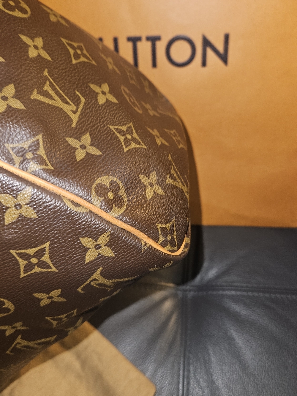 Louis Vuitton Monogram Speedy 30 W/ COA - Picture 5 of 13